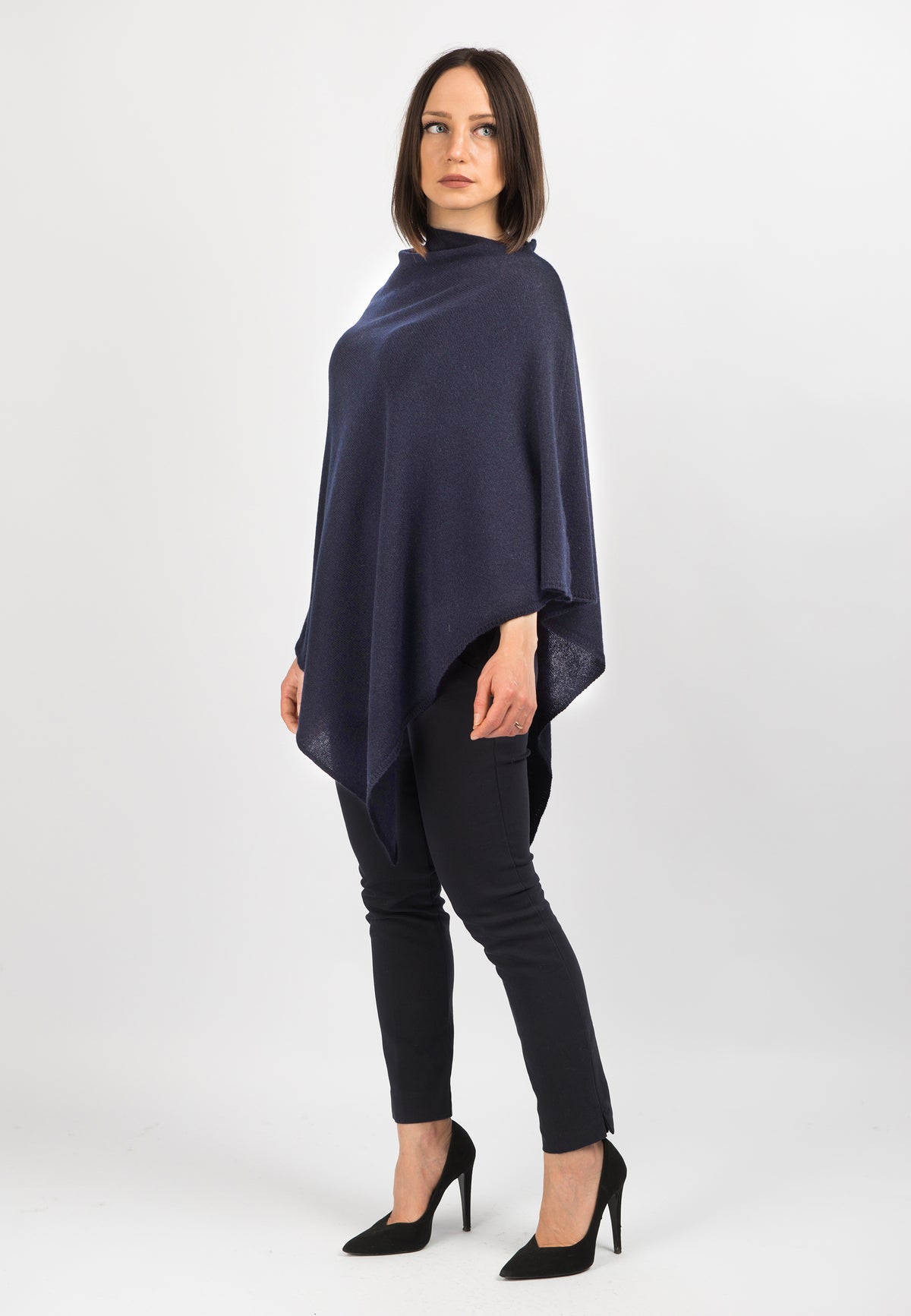 Poncho 100 % Kaschmir, Farbe Blau, Ansicht 2 | Dalle Piane Cashmere