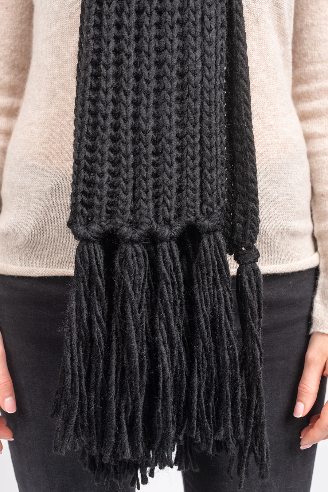 Schal im Englischen Rippenstrick mit Fransen, Farbe Mokka, Ansicht 16 | Dalle Piane Cashmere