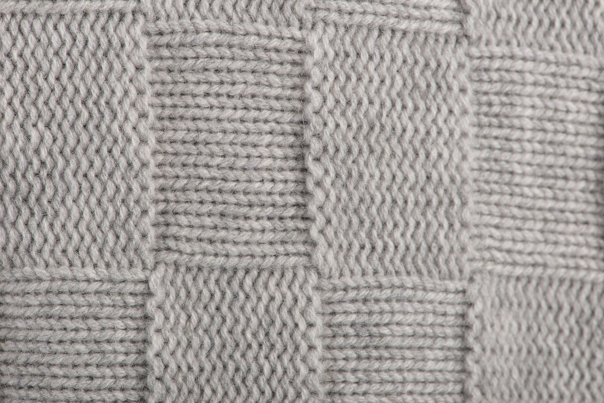 Plaid mit Schachbrettmuster aus 100 % Kaschmir, Farbe Grau, Ansicht 2 | Dalle Piane Cashmere
