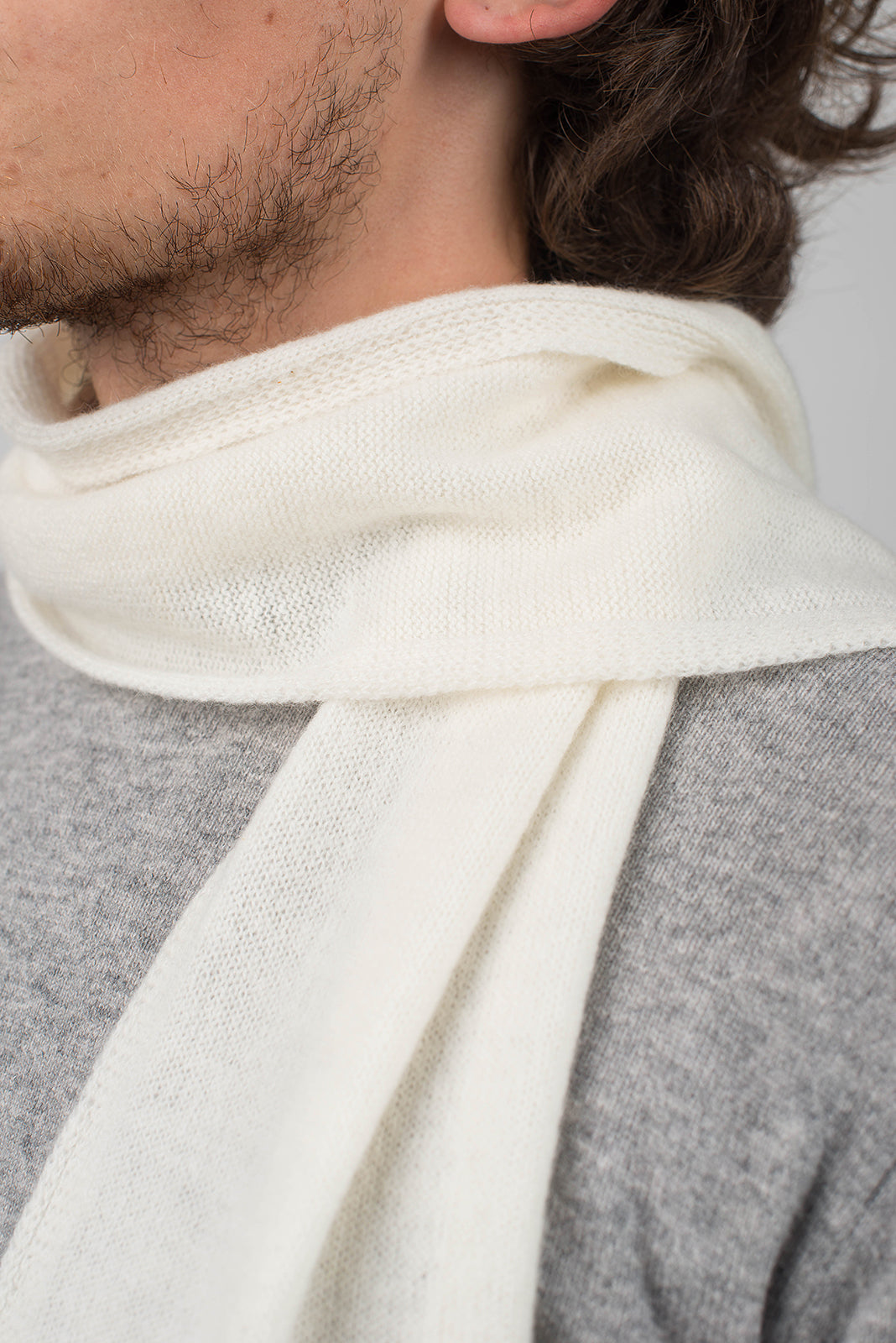 Mini Schal 100 % Kaschmir, Farbe Creme, Ansicht 3 | Dalle Piane Cashmere