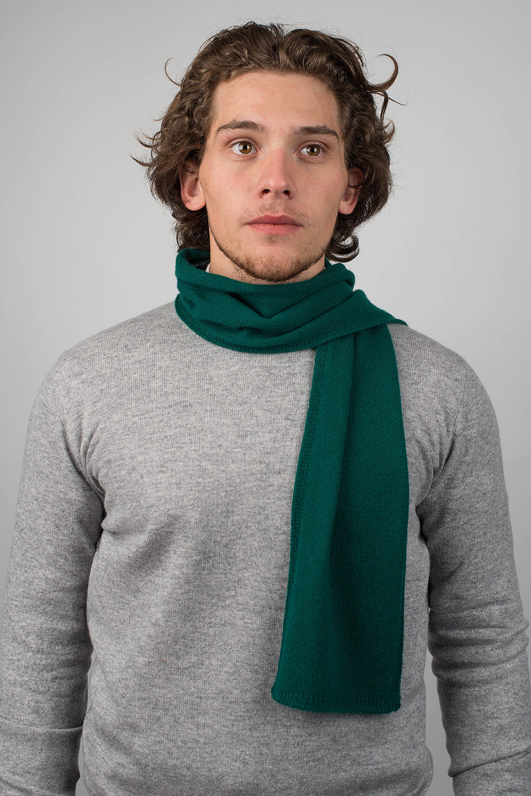 Mini Schal 100 % Kaschmir, Farbe Grün, Ansicht 2 | Dalle Piane Cashmere