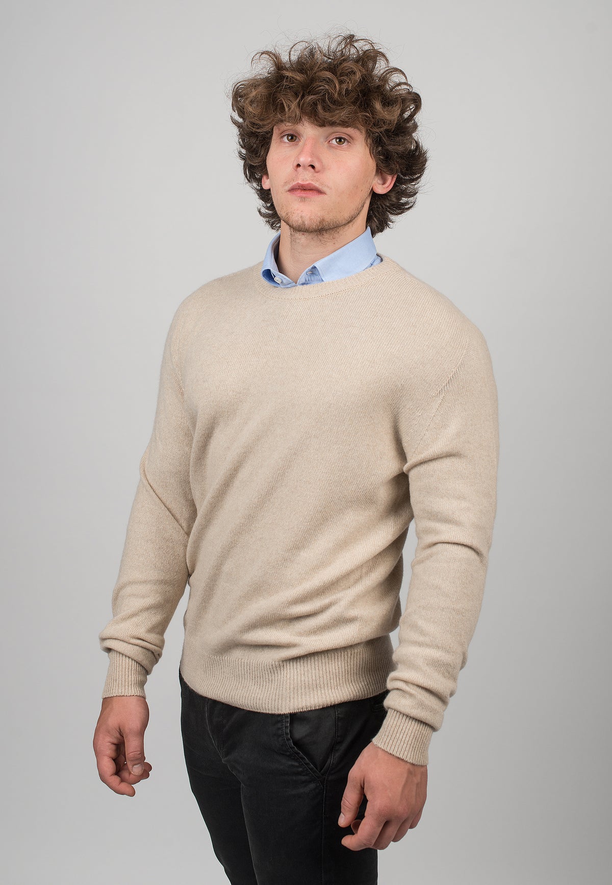 Herren-Rundhalspullover aus regeneriertem Kaschmir, Farbe Beige, Ansicht 2 | Dalle Piane Cashmere