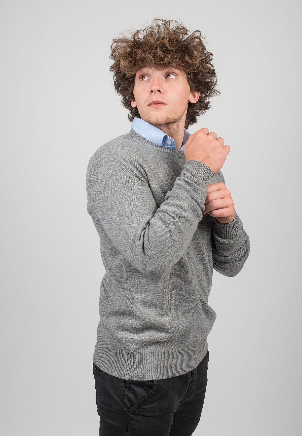 Herren-Rundhalspullover aus regeneriertem Kaschmir, Farbe Grau, Ansicht 3 | Dalle Piane Cashmere