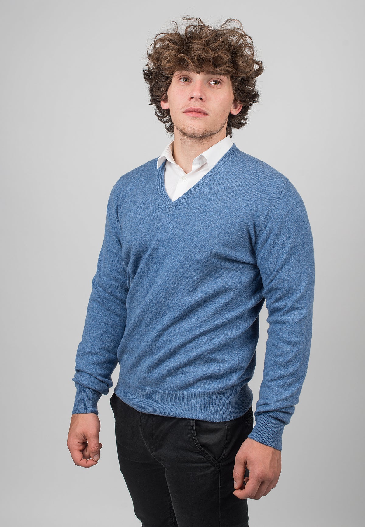 V-Ausschnitt 100 % Kaschmir, Farbe Hellblau, Ansicht 2 | Dalle Piane Cashmere