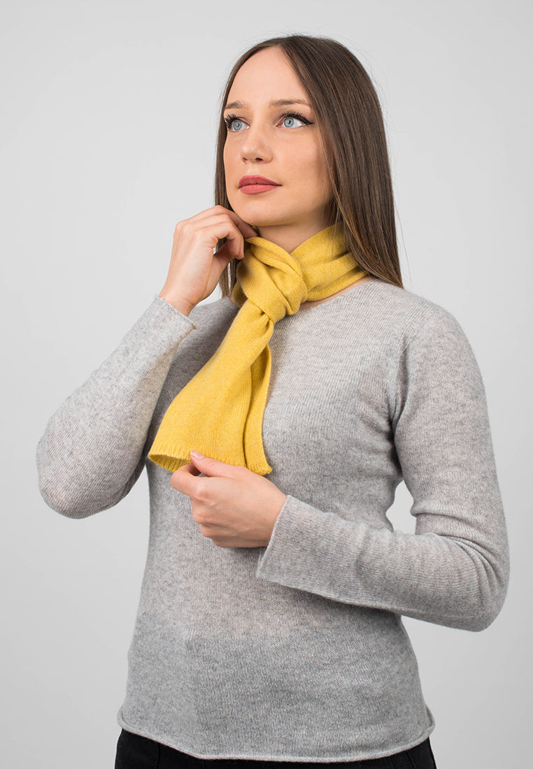 Mini Schal 100 % Kaschmir, Farbe Gelb, Ansicht 3 | Dalle Piane Cashmere