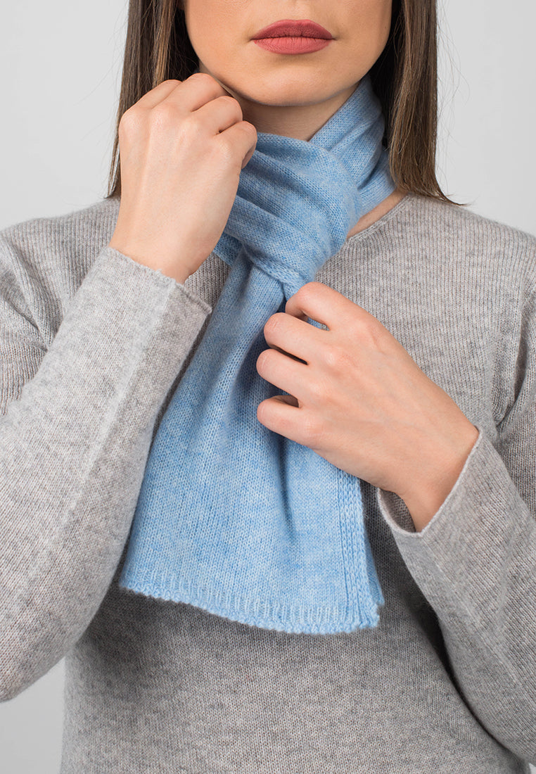 Mini Schal 100 % Kaschmir, Farbe Himmel, Ansicht 4 | Dalle Piane Cashmere