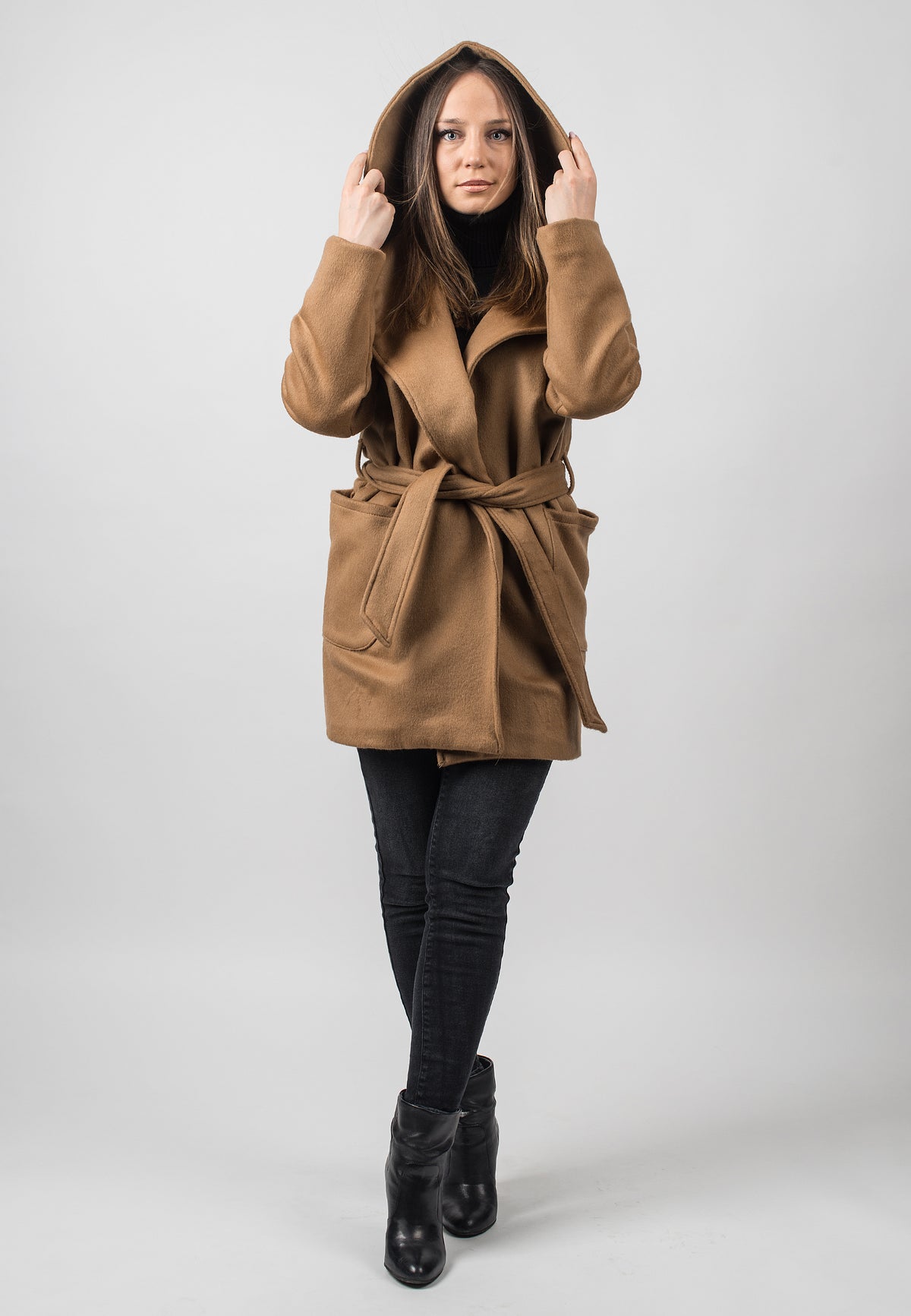 Mantel mit Kapuze aus Wollmischung mit Kaschmir, Farbe Kamel, Ansicht 2 | Dalle Piane Cashmere