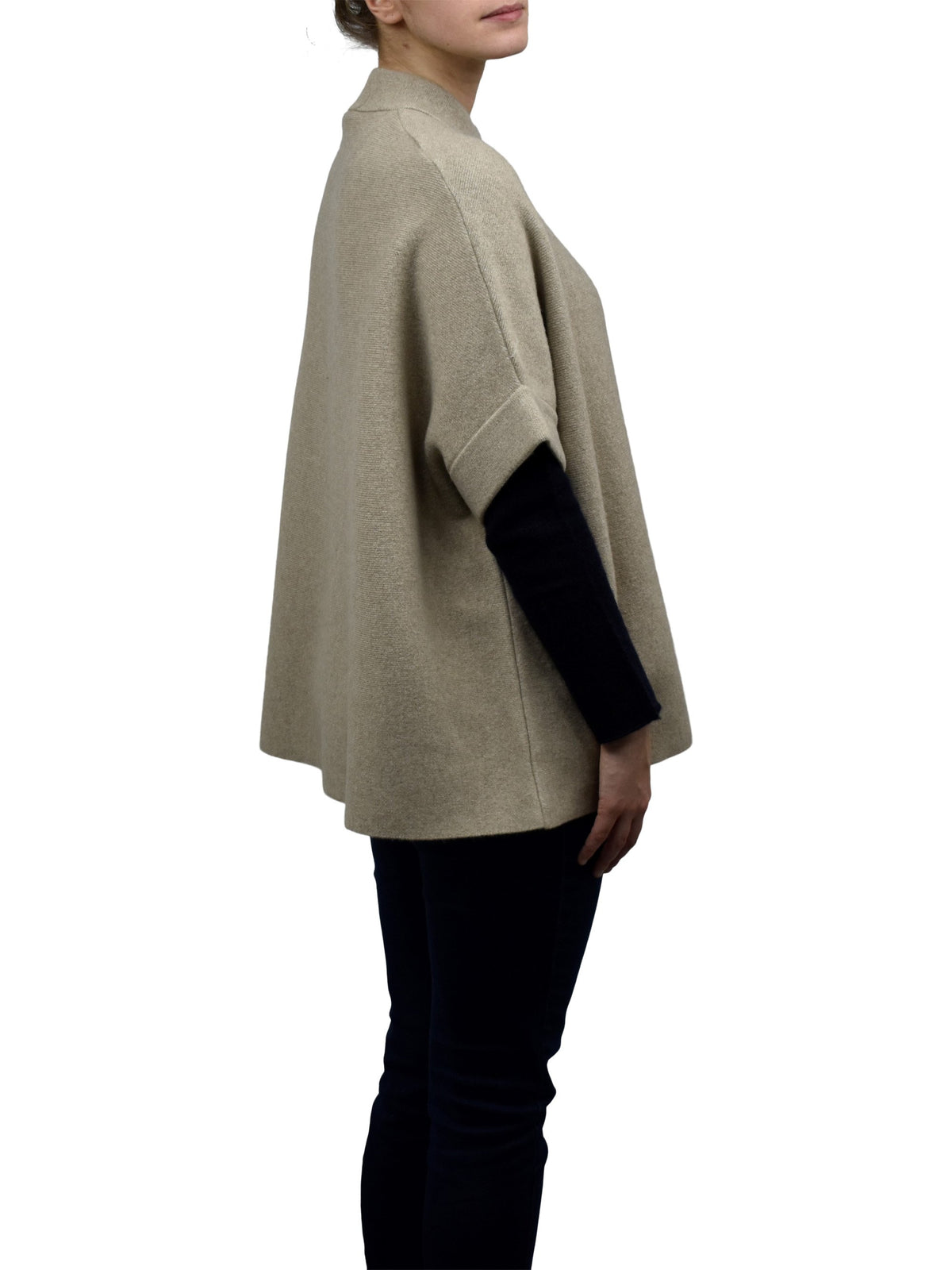 Cape mit Knöpfen Kaschmirmischung, Farbe Beige, Ansicht 3 | Dalle Piane Cashmere