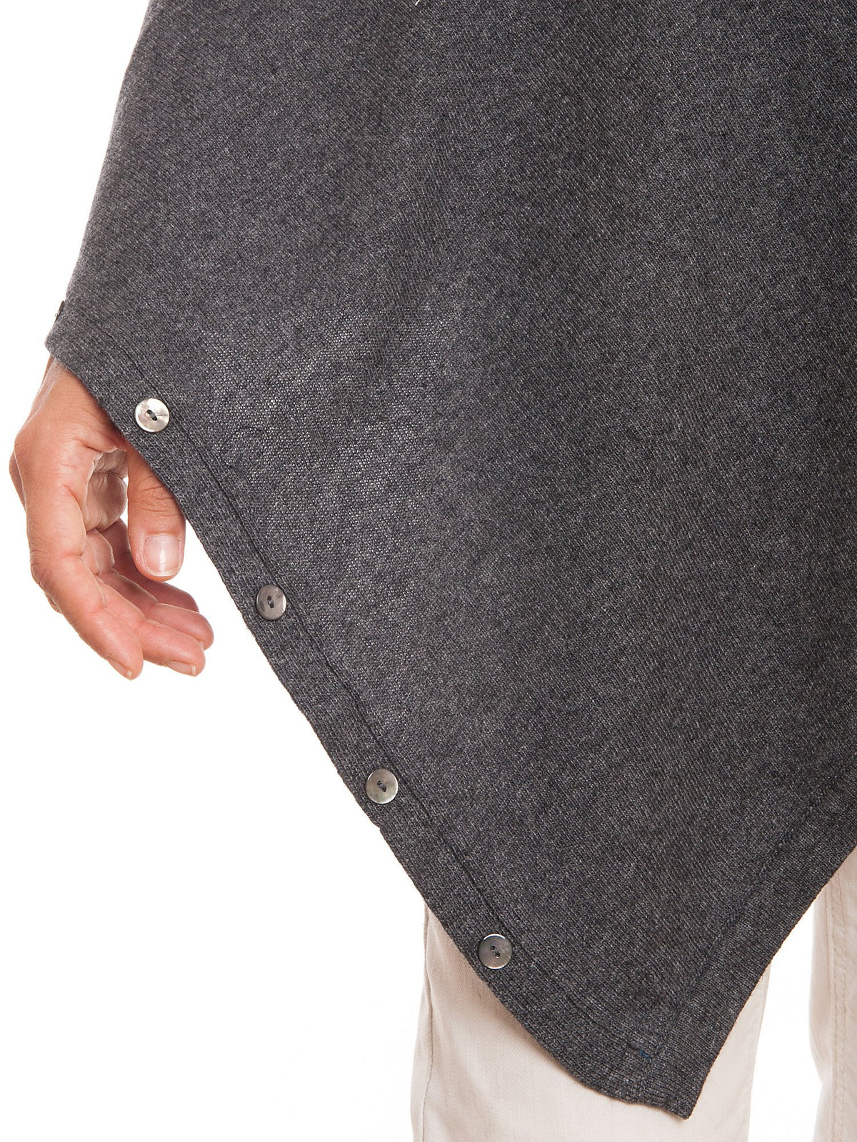 Poncho aus Kaschmirmischung mit Knöpfen, Farbe Anthrazit, Ansicht 4 | Dalle Piane Cashmere