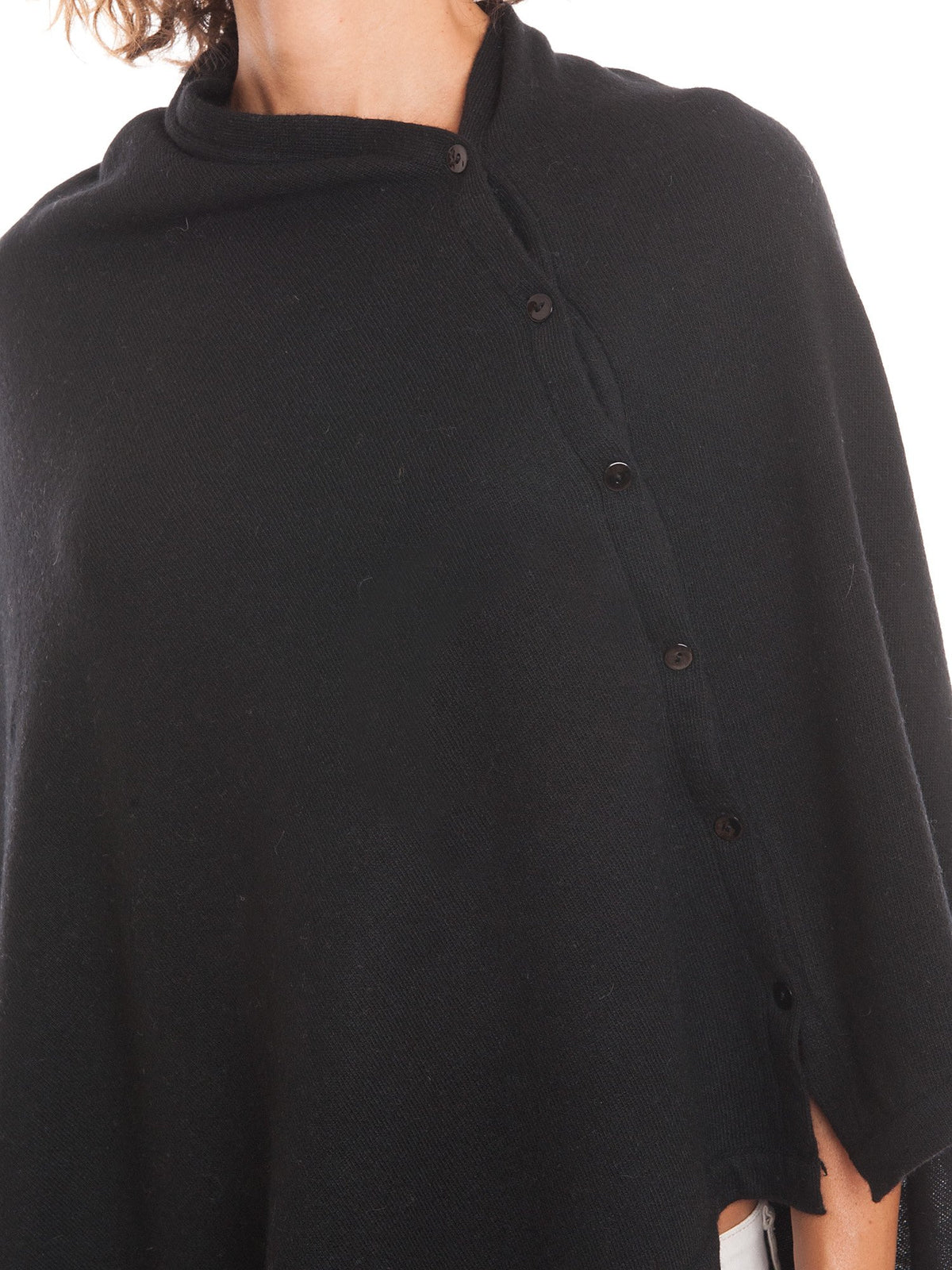Poncho aus Kaschmirmischung mit Knöpfen, Farbe Grau, Ansicht 5 | Dalle Piane Cashmere