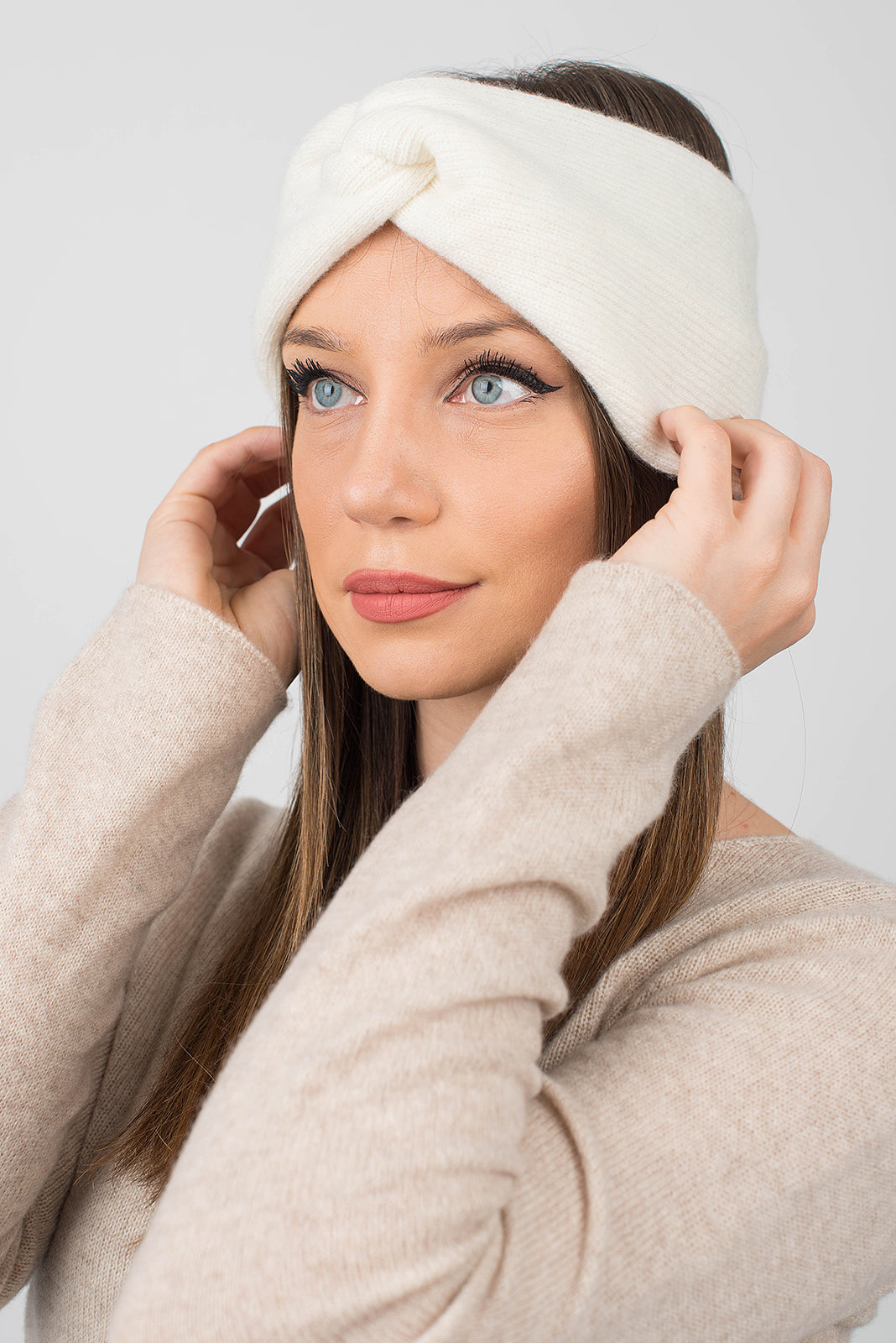 Haarband aus Kaschmir-Mischgewebe, Farbe Creme, Ansicht 2 | Dalle Piane Cashmere