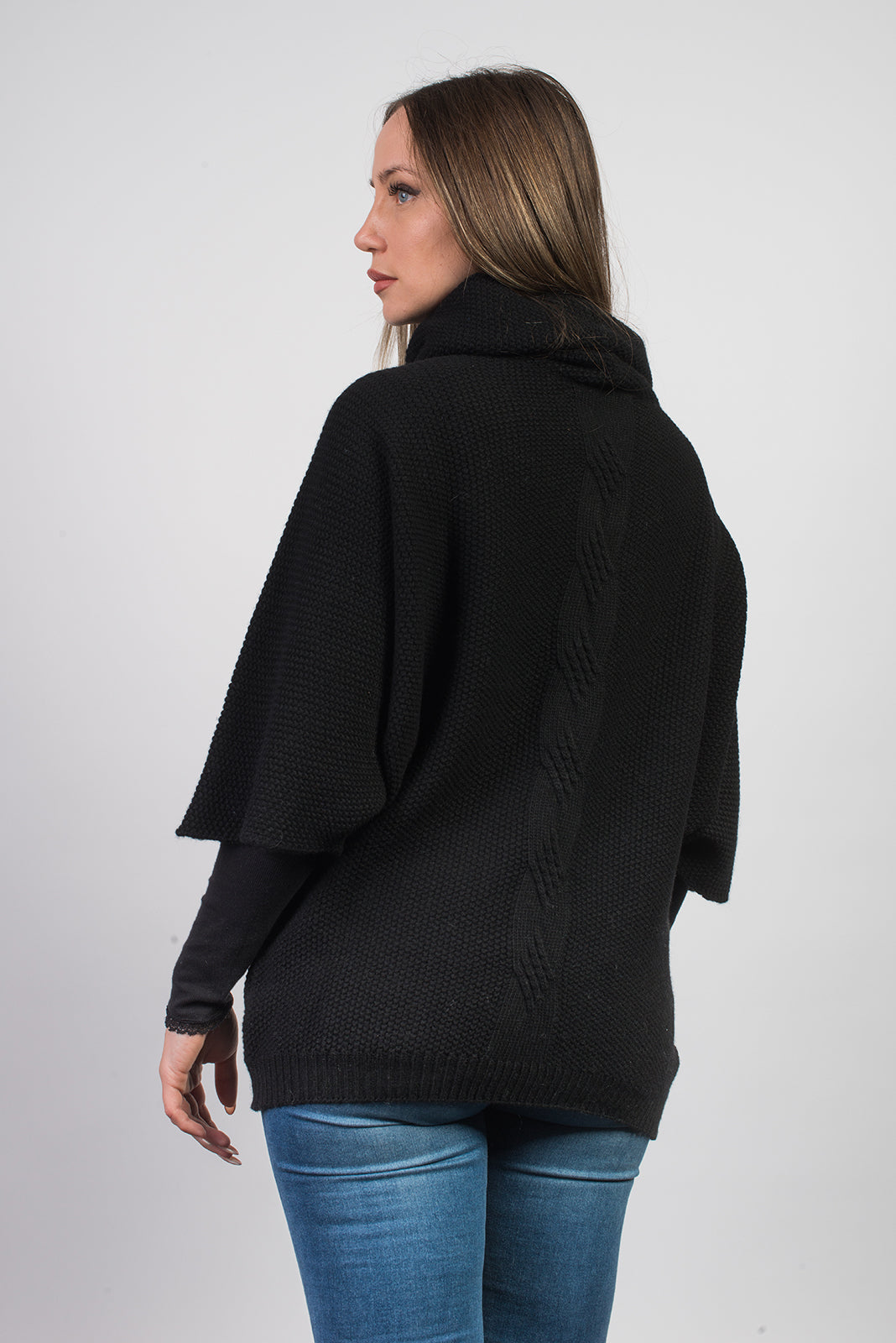 Fledermauspullover aus Kaschmirmischung mit Zopfmuster, Farbe Schwarz, Ansicht 3 | Dalle Piane Cashmere