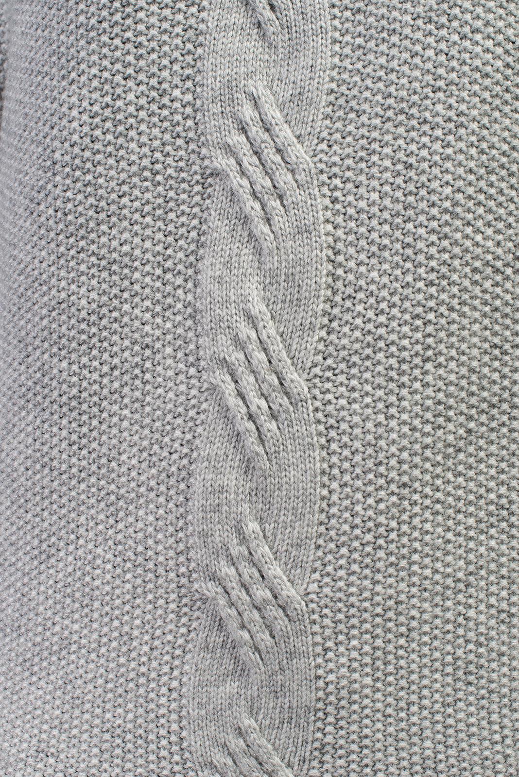 Fledermauspullover aus Kaschmirmischung mit Zopfmuster, Farbe Grau, Ansicht 4 | Dalle Piane Cashmere