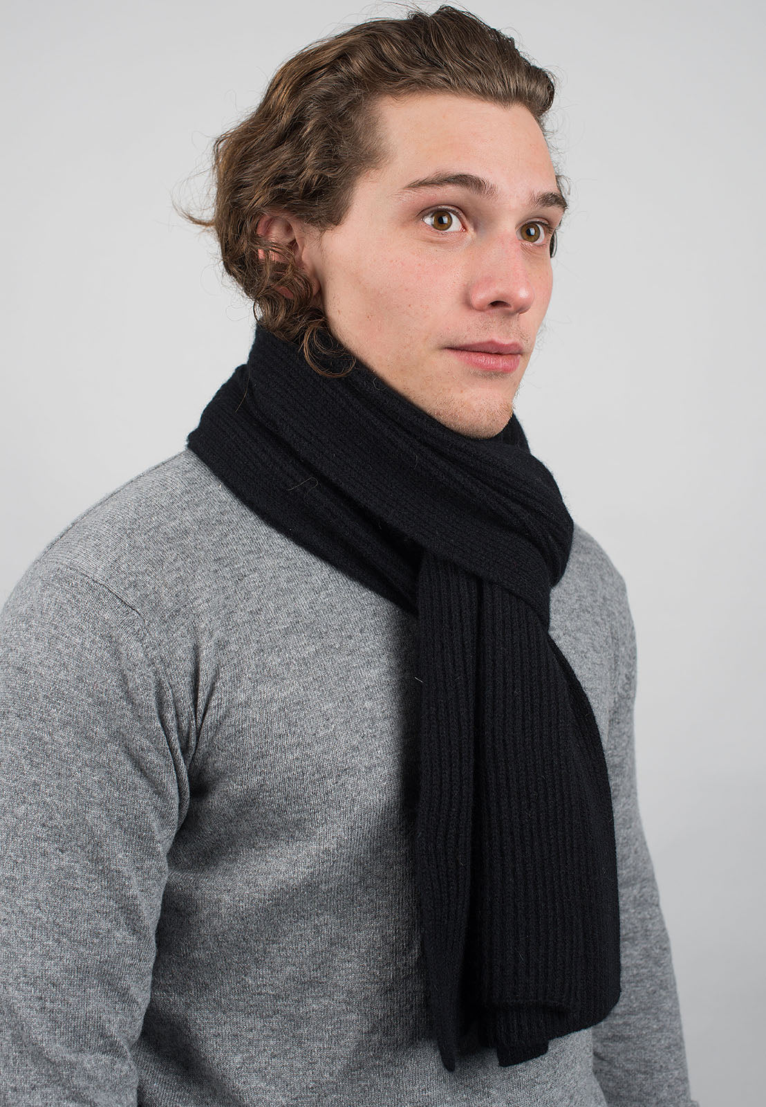 Rippenstich Schal 100 % Kaschmir, Farbe Schwarz | Dalle Piane Cashmere