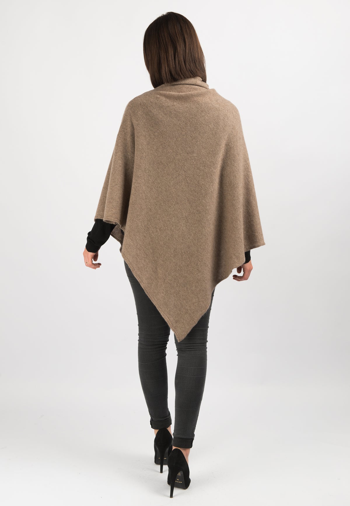 Poncho 100 % Kaschmir, Farbe Nerz, Ansicht 3 | Dalle Piane Cashmere