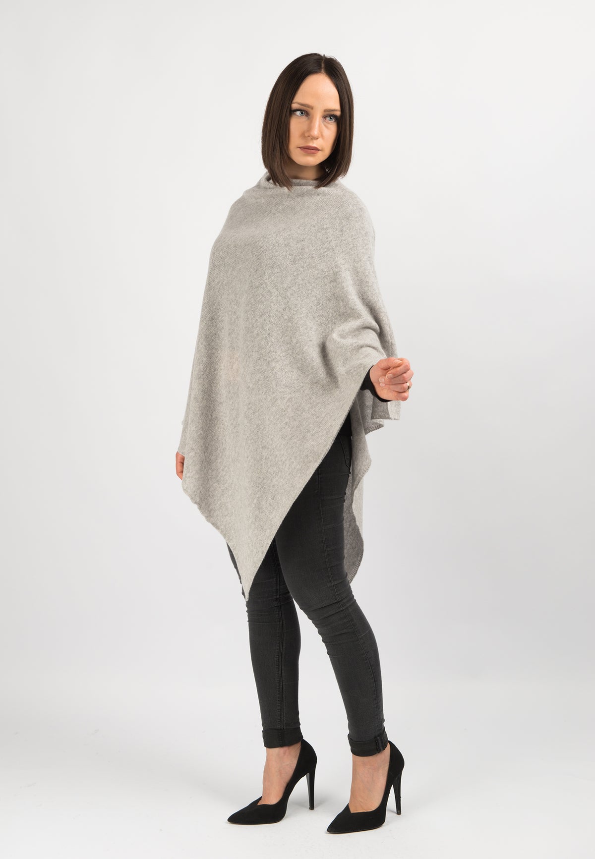 Poncho 100 % Kaschmir, Farbe Grau, Ansicht 2 | Dalle Piane Cashmere