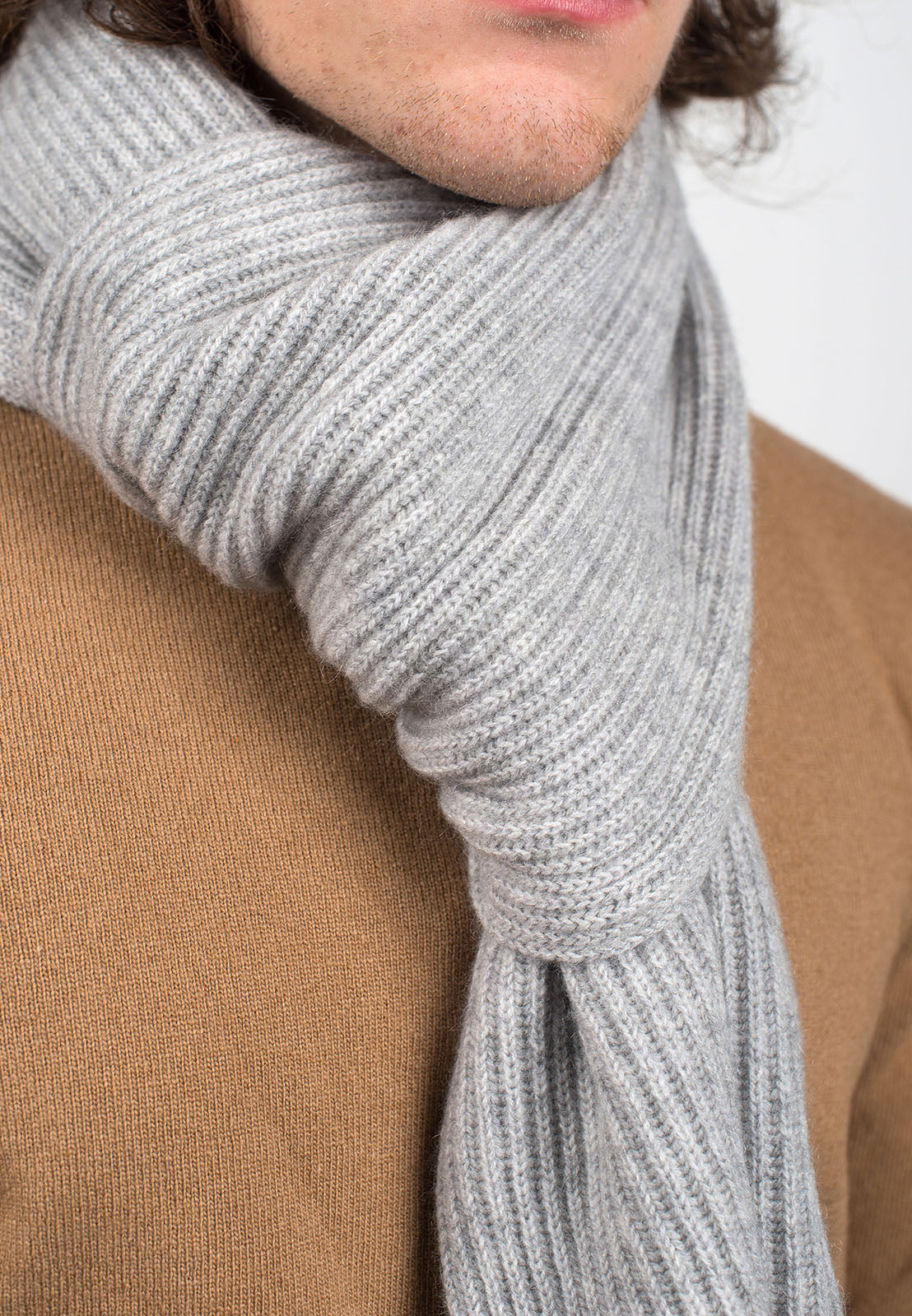 Rippenstich Schal 100 % Kaschmir, Farbe Grau, Ansicht 2 | Dalle Piane Cashmere