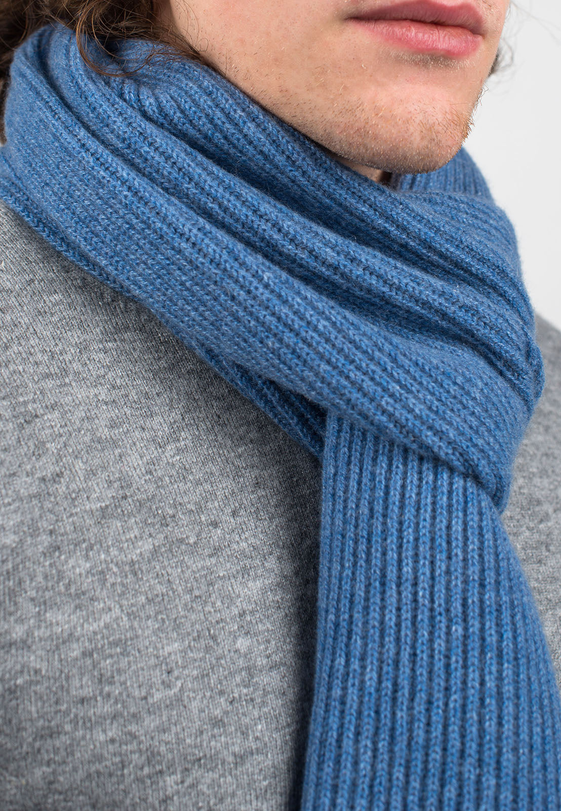 Rippenstich Schal 100 % Kaschmir, Farbe Hellblau, Ansicht 2 | Dalle Piane Cashmere