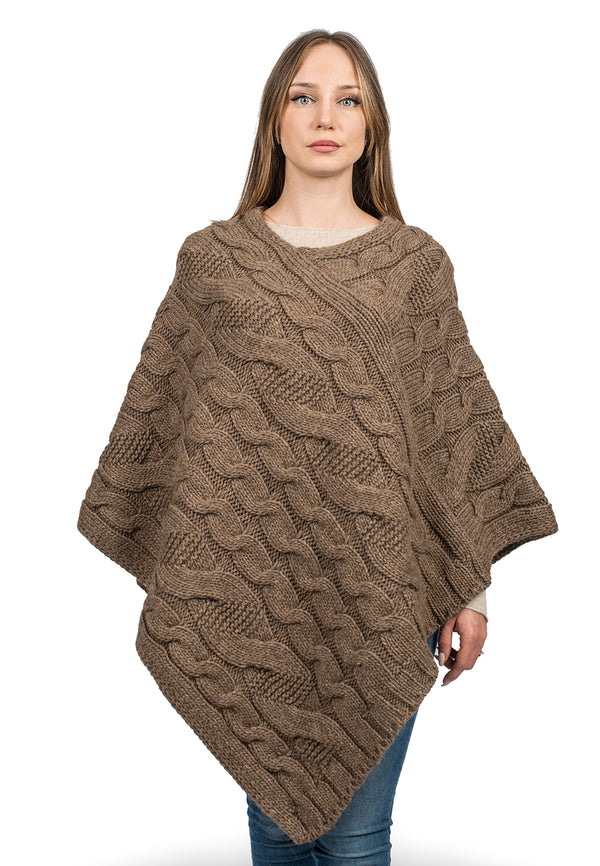 Poncho mit V-Ausschnitt und Zöpfen | Dalle Piane Cashmere