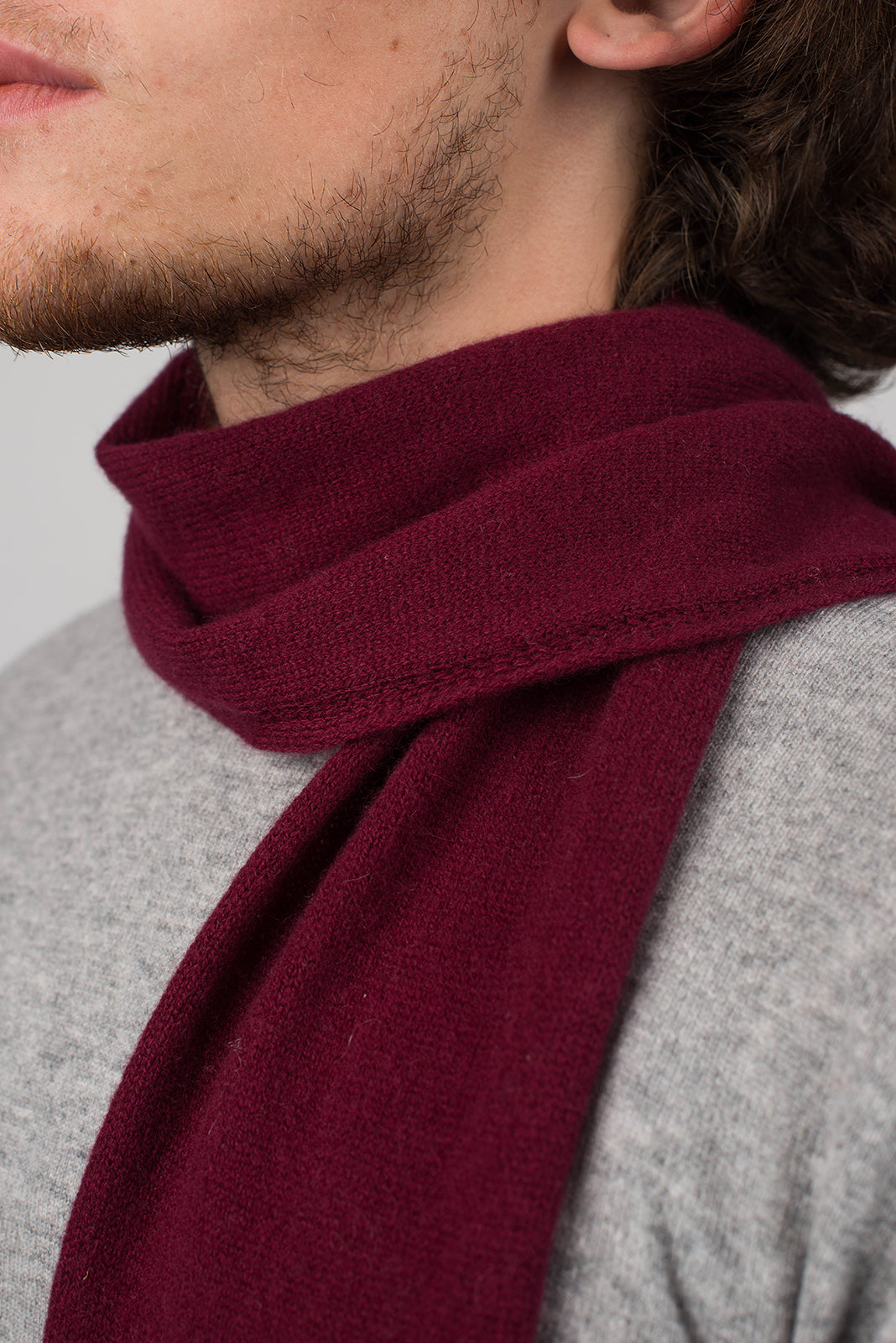 Mini Schal 100 % Kaschmir, Farbe Bordeaux, Ansicht 3 | Dalle Piane Cashmere