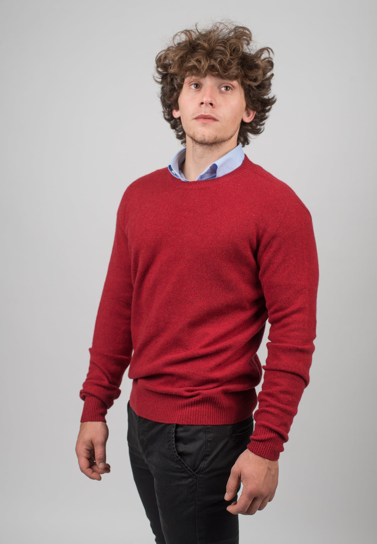 Herren-Rundhalspullover aus regeneriertem Kaschmir, Farbe Rot, Ansicht 2 | Dalle Piane Cashmere