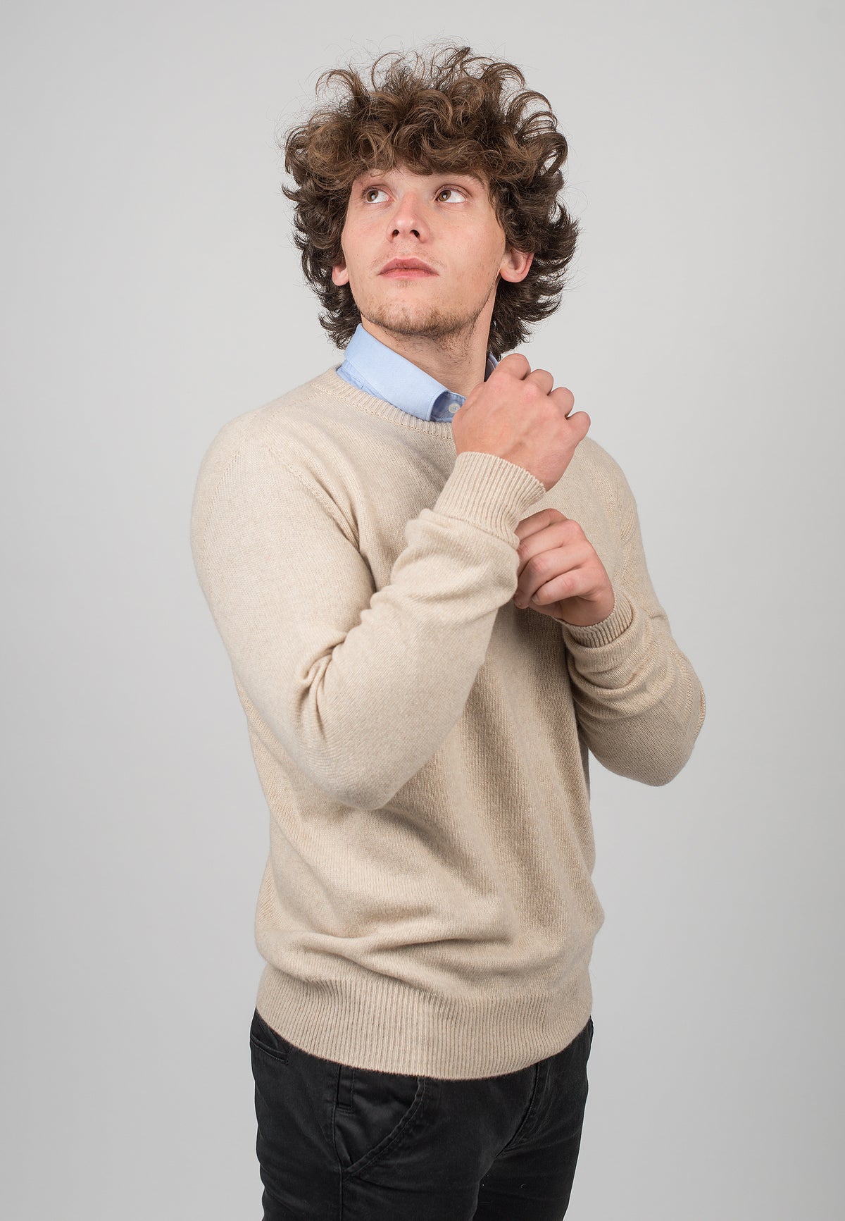 Herren-Rundhalspullover aus regeneriertem Kaschmir, Farbe Beige, Ansicht 3 | Dalle Piane Cashmere