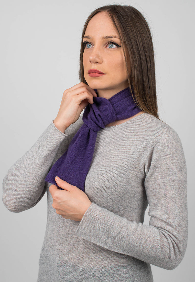 Mini Schal 100 % Kaschmir, Farbe Violett, Ansicht 3 | Dalle Piane Cashmere