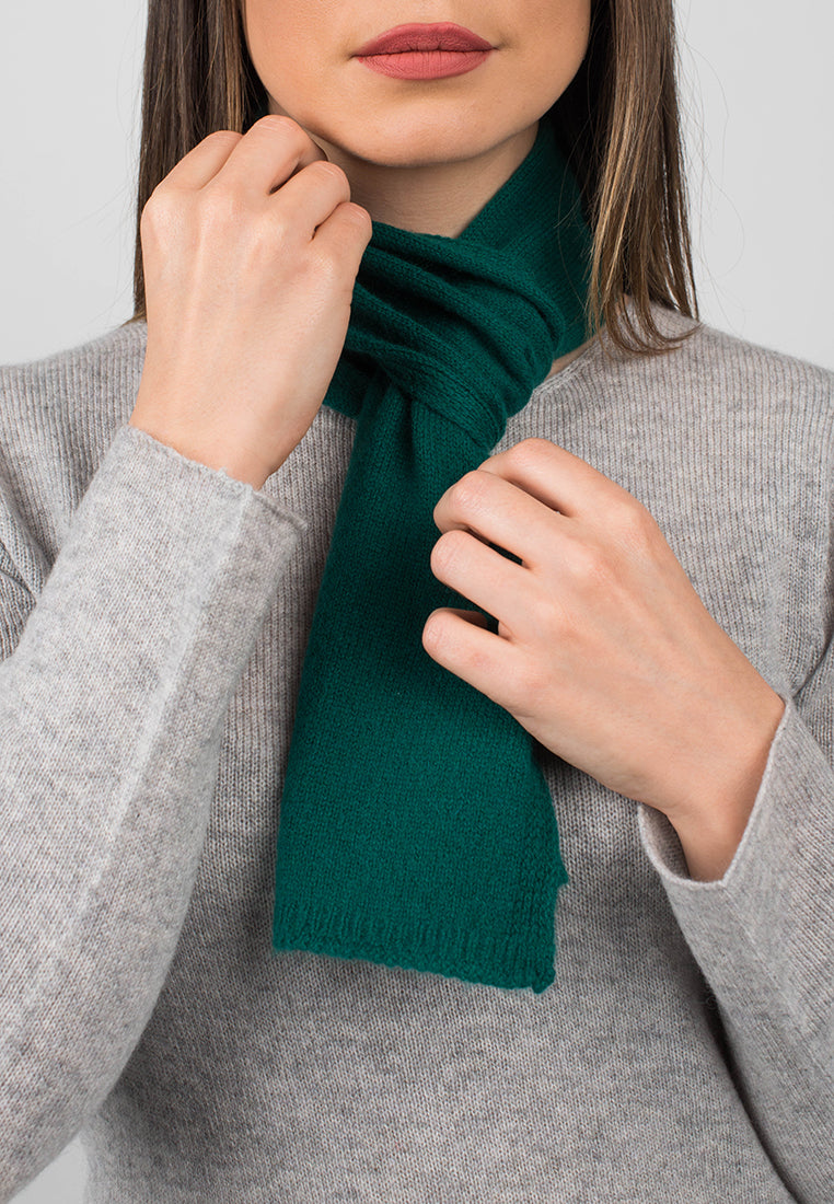 Mini Schal 100 % Kaschmir, Farbe Grün, Ansicht 4 | Dalle Piane Cashmere