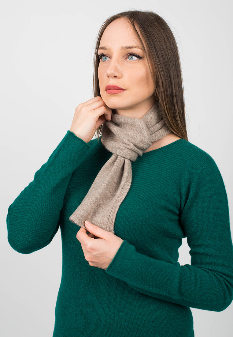 Mini Schal 100 % Kaschmir, Farbe Nerz, Ansicht 4 | Dalle Piane Cashmere