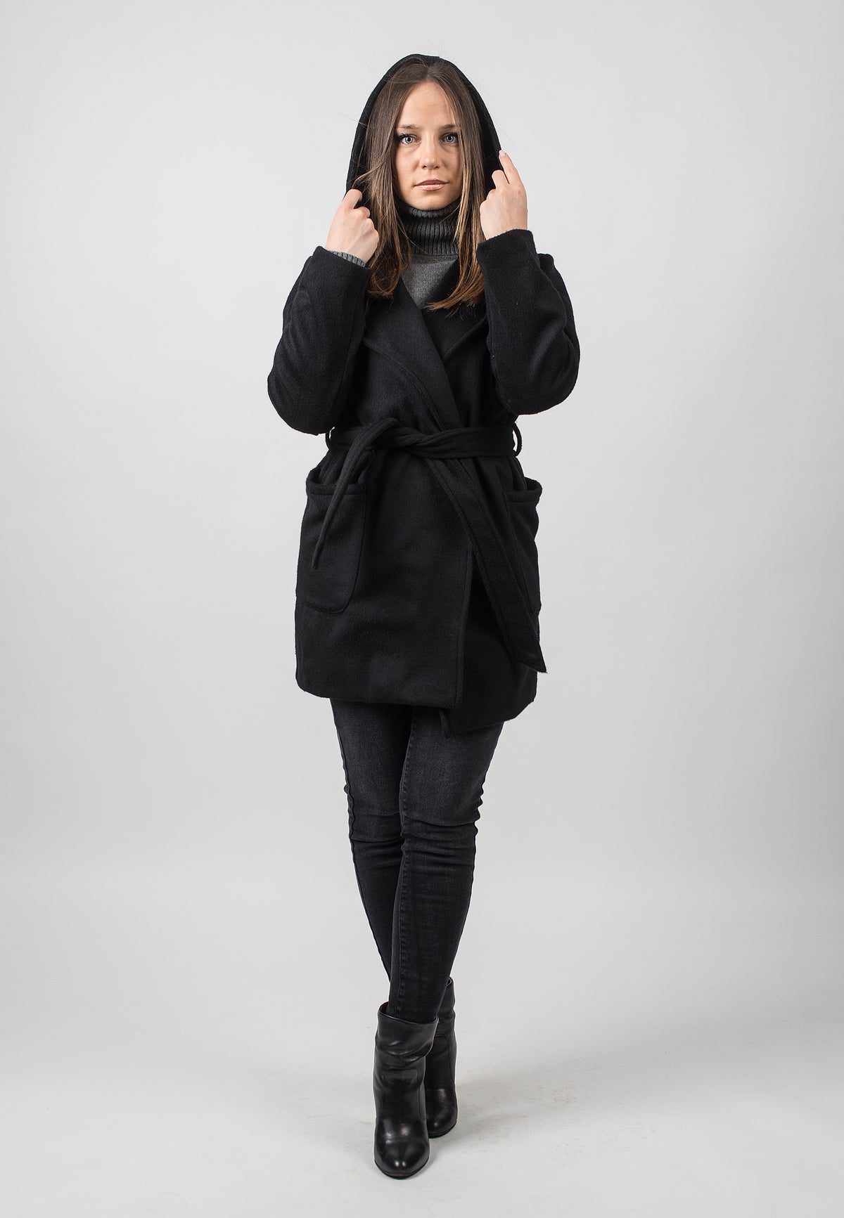 Mantel mit Kapuze aus Wollmischung mit Kaschmir, Farbe Schwarz, Ansicht 2 | Dalle Piane Cashmere