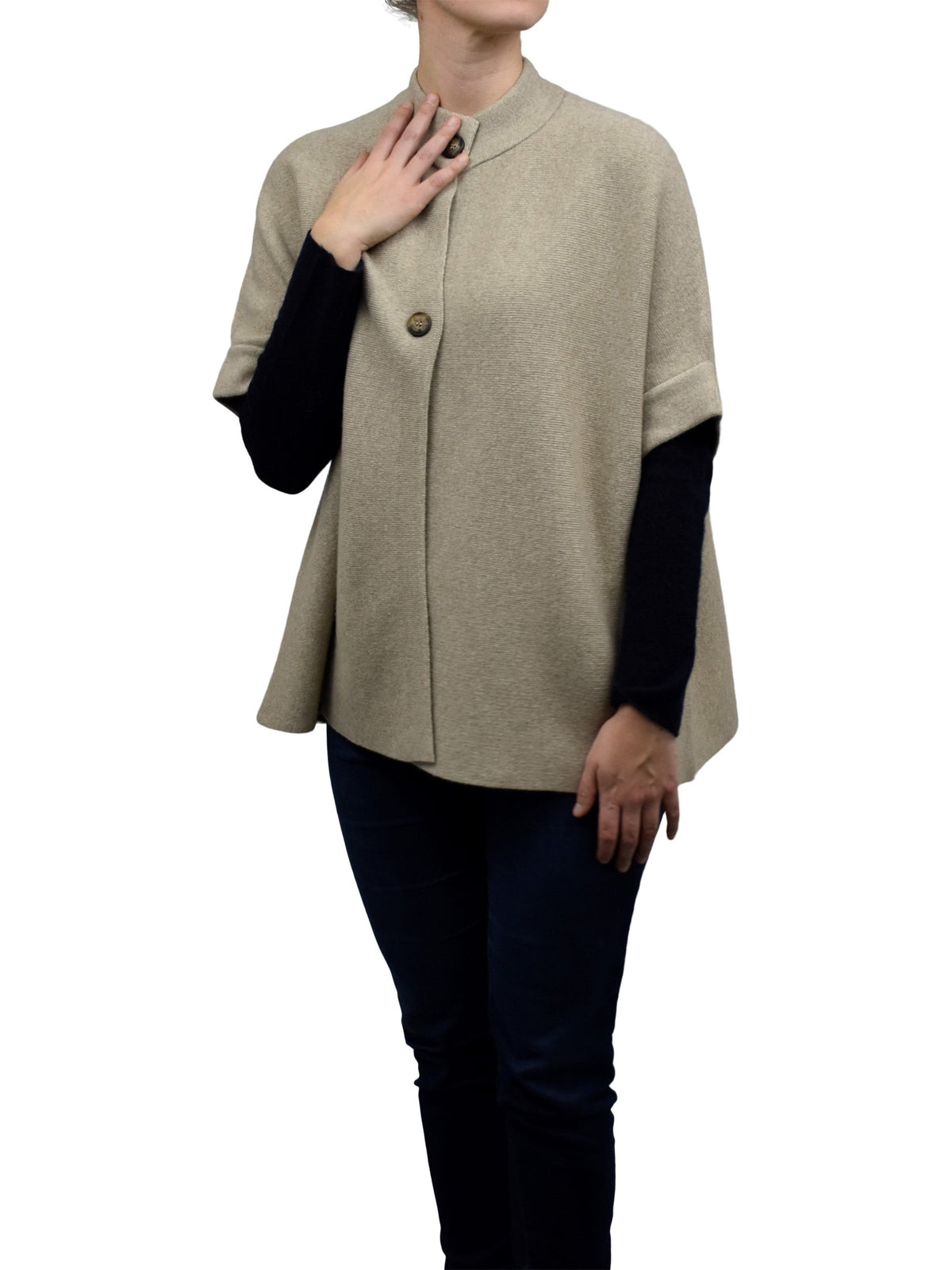 Cape mit Knöpfen Kaschmirmischung, Farbe Beige, Ansicht 2 | Dalle Piane Cashmere