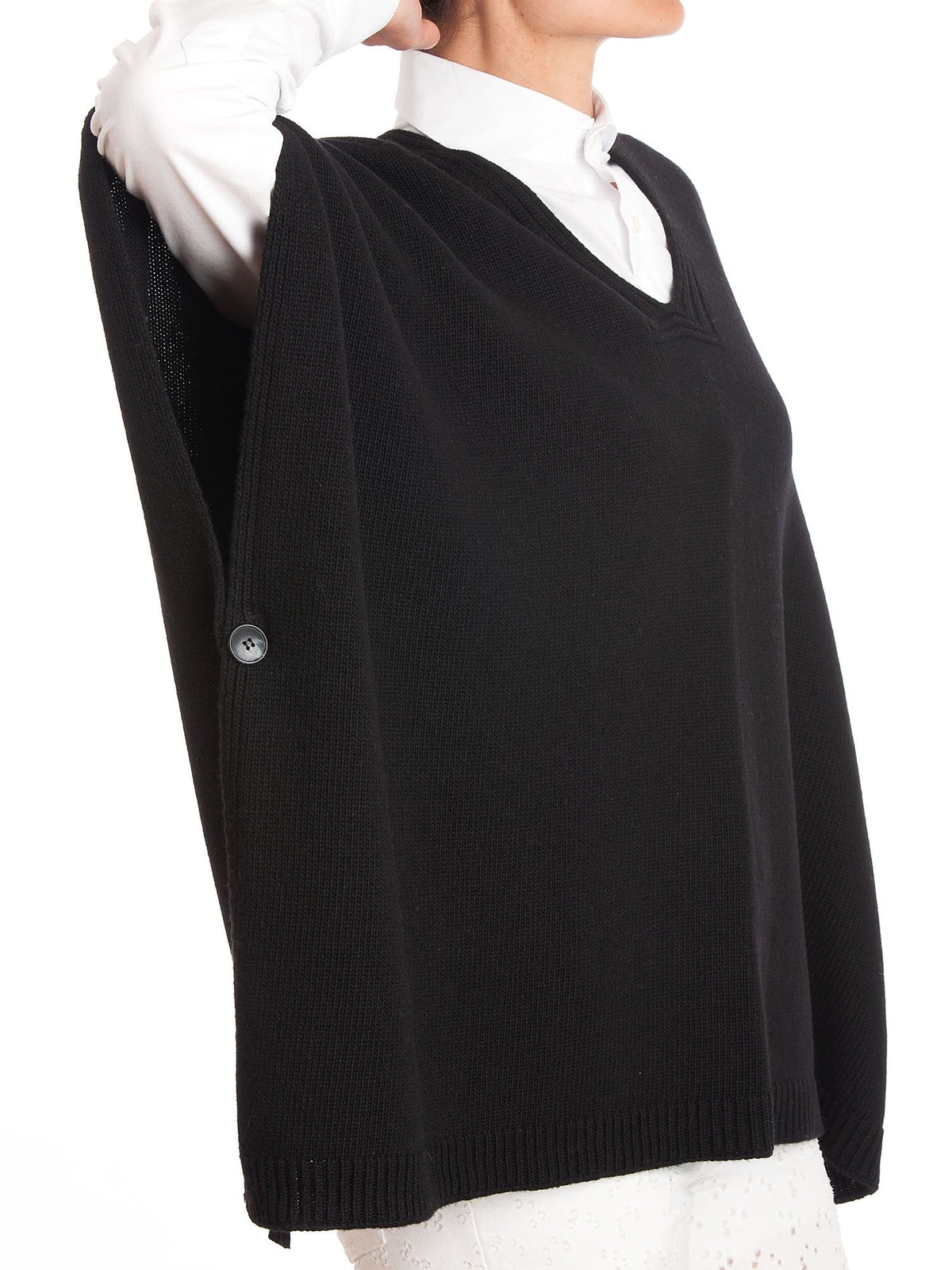 Cape mit seitlichen Knöpfen aus Kaschmirmischung, Farbe Schwarz, Ansicht 2 | Dalle Piane Cashmere