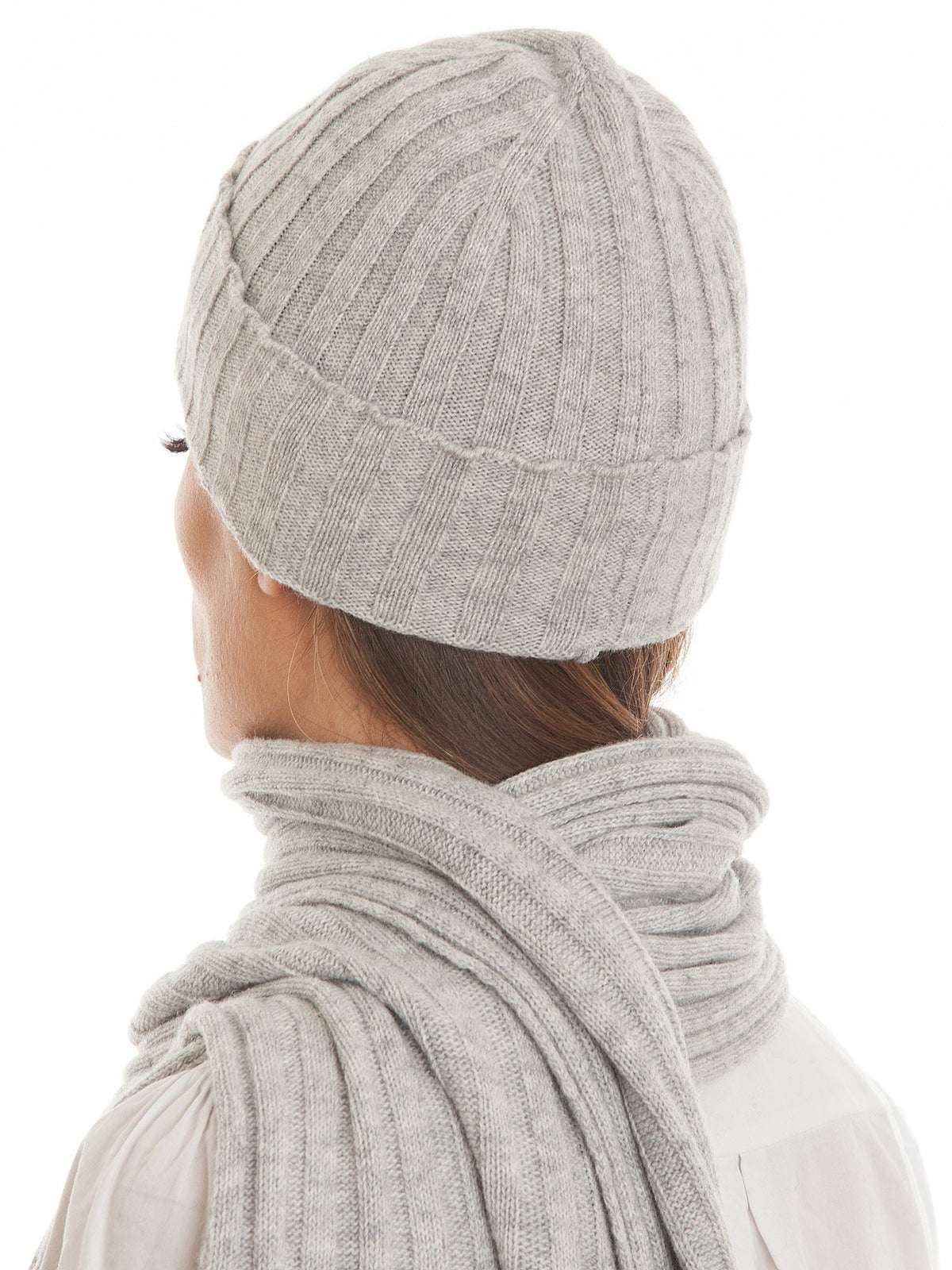 Schal und Mütze Set aus Kaschmirmischung, Farbe Grau, Ansicht 3 | Dalle Piane Cashmere