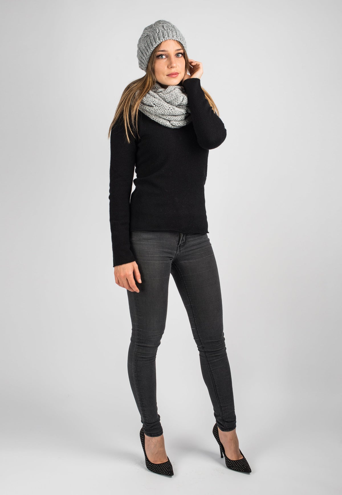 Schal mit Zöpfen, Farbe Grau, Ansicht 10 | Dalle Piane Cashmere
