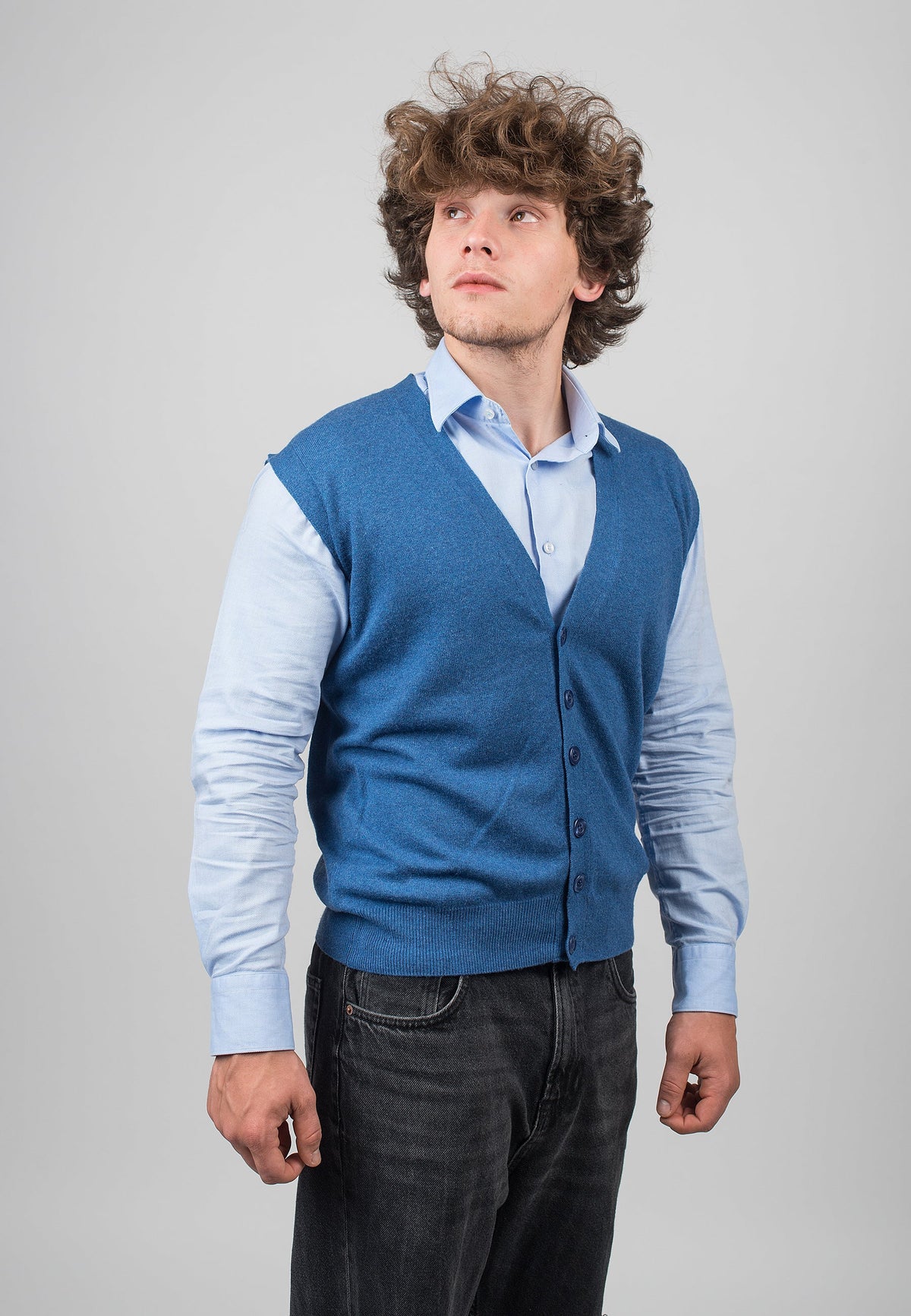 Geknöpfte Weste aus Kaschmirmischung, Farbe Royalblau, Ansicht 2 | Dalle Piane Cashmere